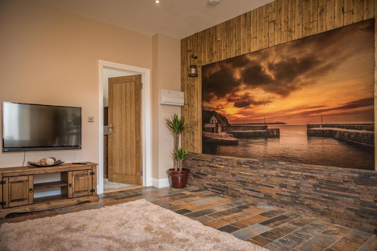 Deluxe Rustic Charlestown Themed Apartment 세인트오스틀 외부 사진